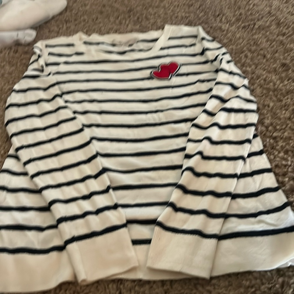 Size medium black & beige sweater